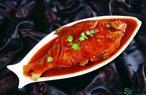 武昌魚是鳊魚嗎？武昌魚和鳊魚區(qū)別哪個好吃？