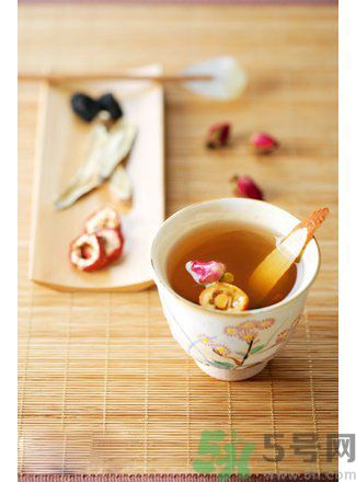 春天上火了喝什么茶好？喝什么茶快速消火？