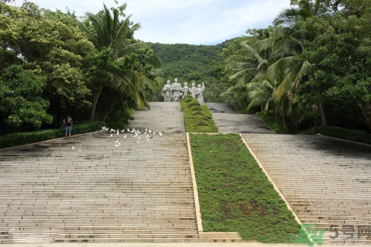 天涯海角附近有什么實(shí)惠吃海鮮的餐廳？天涯海角吃海鮮可以去那里？