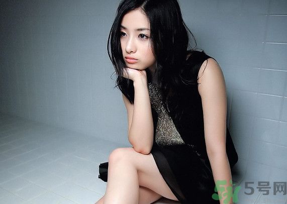 大齡女怎么提高卵子質(zhì)量？大齡女備孕需要注意什么？