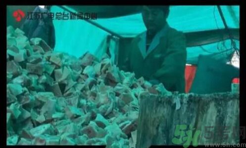 黃燜雞米飯被曝用僵尸肉是怎么回事？什么是僵尸肉？