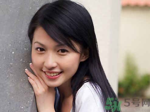 女子被針扎一下倒地身亡 毒狗針會致人死亡嗎？