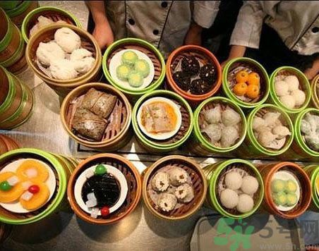 早餐吃面還是包子比較好？早餐吃包子和面健康嗎？