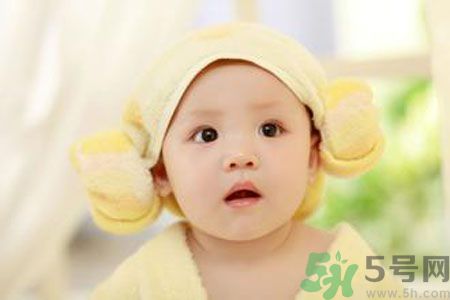 娃4歲不會(huì)喊爸爸的原因是什么？怎樣教寶寶說話？