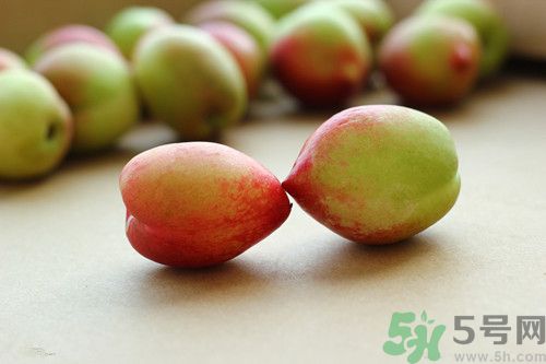 油桃?guī)自路莩墒?油桃的功效與作用 油桃?guī)自路莩墒?油桃的功效與作用