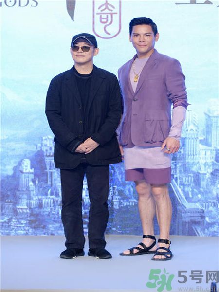 李連杰為什么故意打向佐？向佐是誰(shuí)？