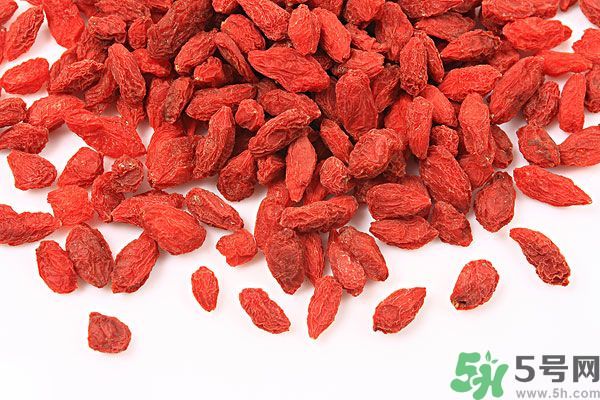 枸杞可以長時間燉煮嗎？枸杞有什么功效？