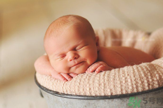 睡眠不足會(huì)臉色發(fā)黃嗎？睡眠不足有什么危害？