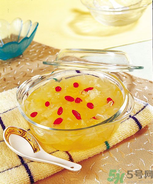 枸杞可以和銀耳一起煮嗎？吃枸杞有什么禁忌？