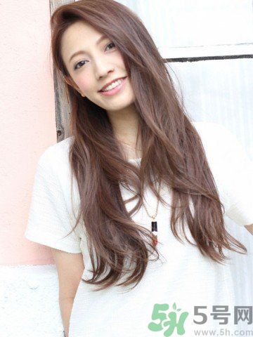 頭發(fā)怎樣長得更快更健康？加速頭發(fā)生長的方法有哪些？