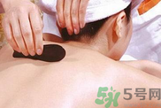 夏季刮痧好嗎？刮痧能治療什么疾?。? width=