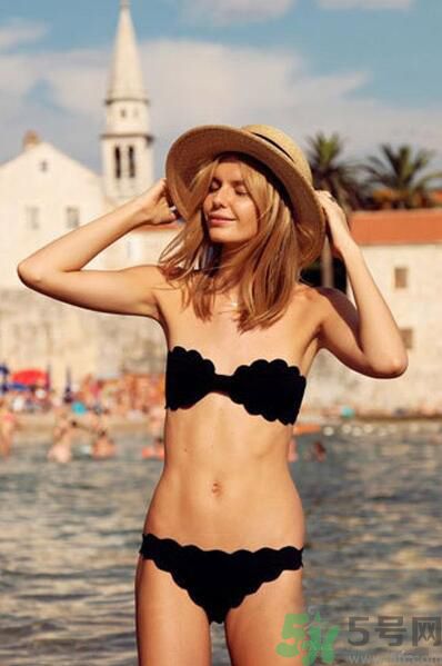 穿什么樣的泳衣顯瘦？如何挑選適合的泳衣？