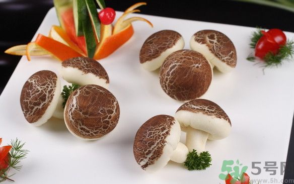 蘑菇能生吃嗎？蘑菇生吃會中毒嗎？