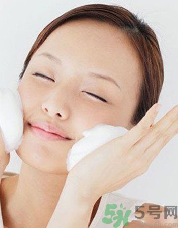 詩莉薇松茸.瑾皙亮妍潔面乳怎么樣？詩莉薇 松茸.瑾皙亮妍潔面乳好用嗎？