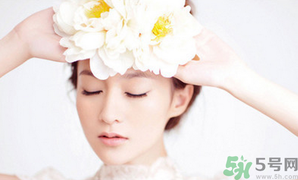 詩(shī)莉薇松茸.瑾皙亮妍絲悅精華水好用嗎？詩(shī)莉薇松茸.瑾皙亮妍絲悅精華水適合什么年齡？