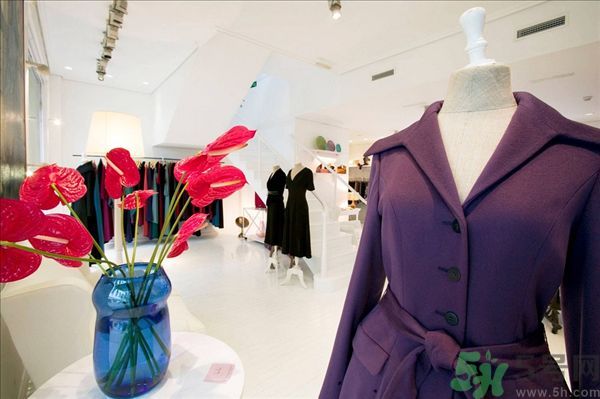 什么面料不容易皺？如何挑選不易皺的衣服？