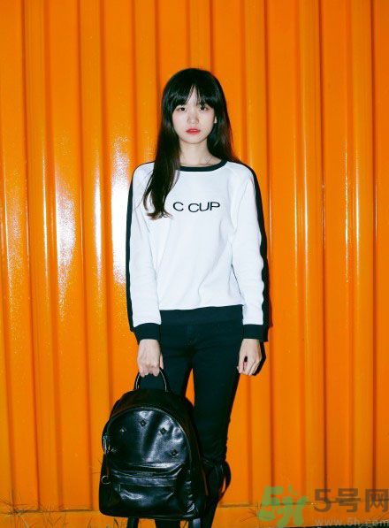 胡楚靚是誰？網(wǎng)紅超女紅胡楚靚家庭背景大揭秘？