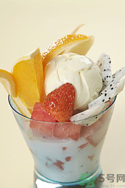 冰淇淋和什么最配？冰淇淋和什么一起搭配好吃？