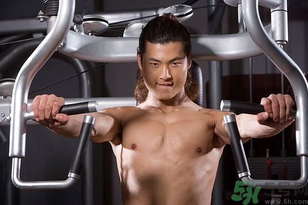 練肌肉會破壞肌肉組織嗎？練肌肉要注意什么呢？