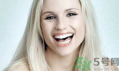 靚彩伊人氨基酸滋養(yǎng)潔面乳怎么樣？靚彩伊人氨基酸滋養(yǎng)潔面乳好用嗎？