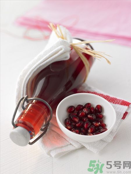 醋泡石榴有什么功效？石榴醋的做法是怎樣的？