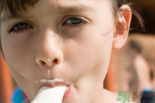 運(yùn)動(dòng)后能吃冰淇淋嗎？晚上運(yùn)動(dòng)后吃冰淇淋會(huì)胖嗎？