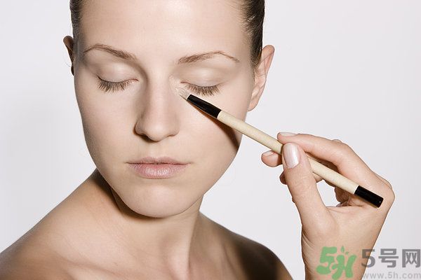 化妝刷如何使用效果好？化妝刷該怎么保養(yǎng)？