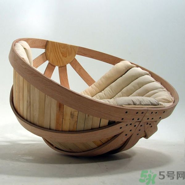 一個人適合什么樣的沙發(fā)？選購沙發(fā)要注意什么？