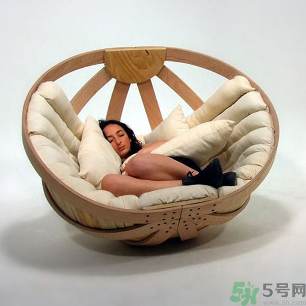 一個人適合什么樣的沙發(fā)？選購沙發(fā)要注意什么？