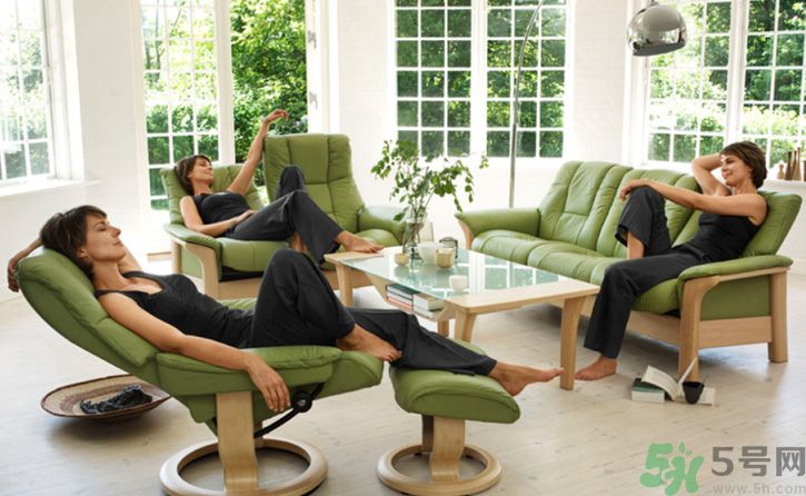 一個人適合什么樣的沙發(fā)？選購沙發(fā)要注意什么？