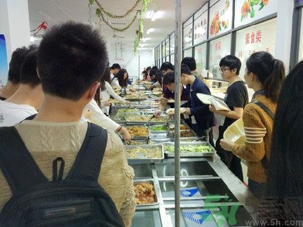 高校10元自助餐有什么？高校10元自助餐怎么樣？