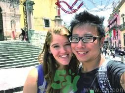 小伙辭職旅行3年帶回美國女友 徒步旅游裝備有哪些？