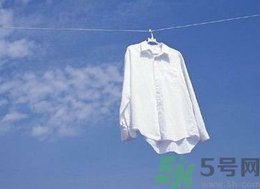 白衣服發(fā)黃要怎么清洗？白衣服發(fā)黃要怎么辦？