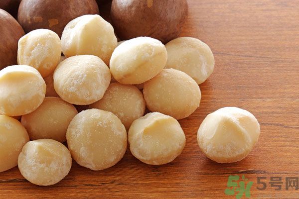 吃堅(jiān)果有什么好處？吃堅(jiān)果要注意什么？