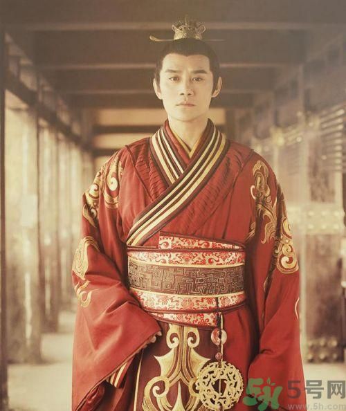 男人們一直想問(wèn)女人的16個(gè)問(wèn)題 男人們一直想問(wèn)女人的問(wèn)題是什么？