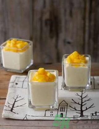 怎么用冰箱做甜點(diǎn)？冰箱甜點(diǎn)怎么做？