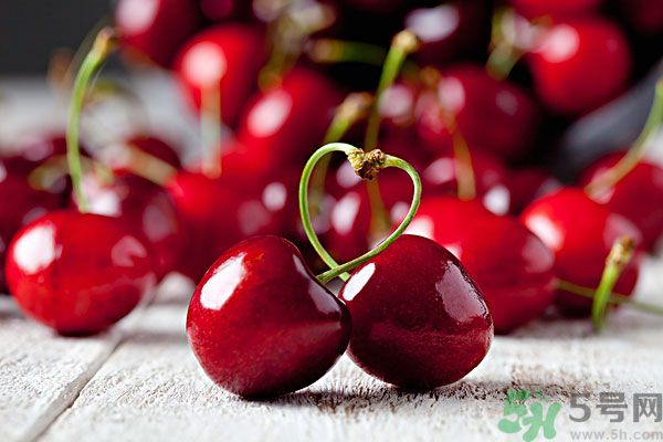 痛風(fēng)能吃櫻桃嗎？痛風(fēng)吃櫻桃可不可以？