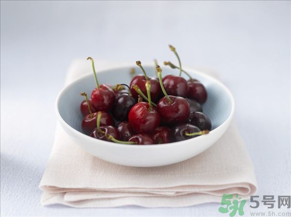 來月經(jīng)能吃櫻桃嗎？經(jīng)期吃櫻桃好嗎？