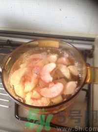 寶寶可以吃桃子嗎？寶寶吃桃子好不好？