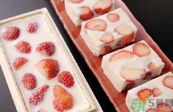 什么是草莓牛奶羊羹？草莓牛奶羊羹怎么做？