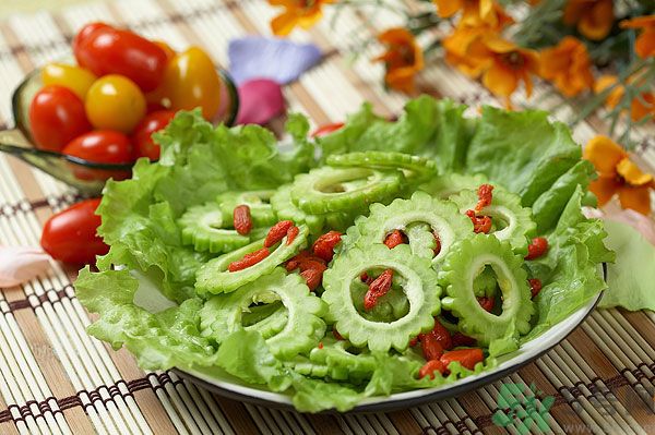 夏天吃苦瓜有什么好處？夏天吃苦瓜好嗎？