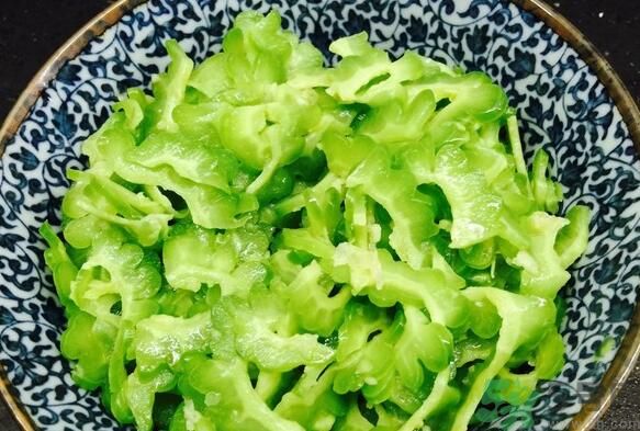 吃苦瓜可以祛痘嗎？苦瓜怎樣吃可以祛痘？