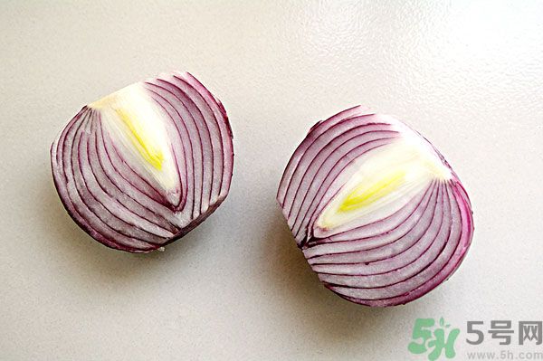 吃洋蔥上火嗎？吃洋蔥會上火嗎？