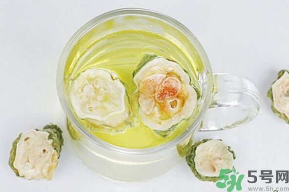 苦瓜泡水喝有什么好處？苦瓜泡水喝好嗎？