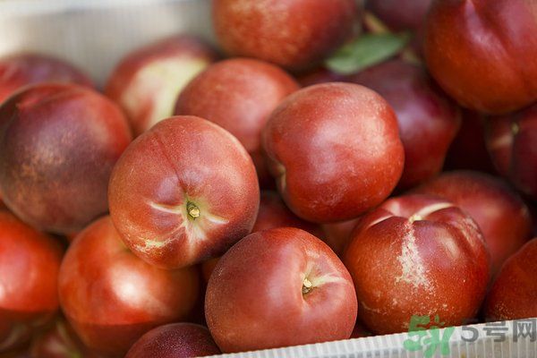 吃桃子會(huì)脹氣嗎？吃桃子注意事項(xiàng)有哪些？