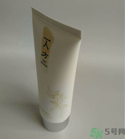 一人一方龍腦祛痘凈顏洗面奶怎么樣？好用嗎？