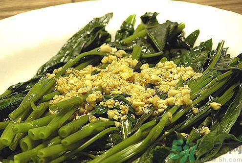 炒空心菜發(fā)黑怎么辦？空心菜怎么炒不發(fā)黑？