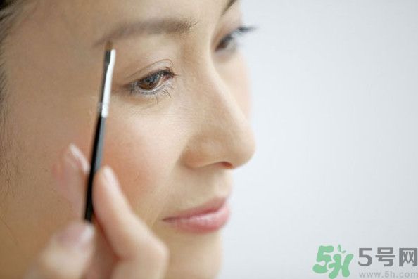 眉毛淡是種怎樣的體驗？眉毛淡是什么原因？