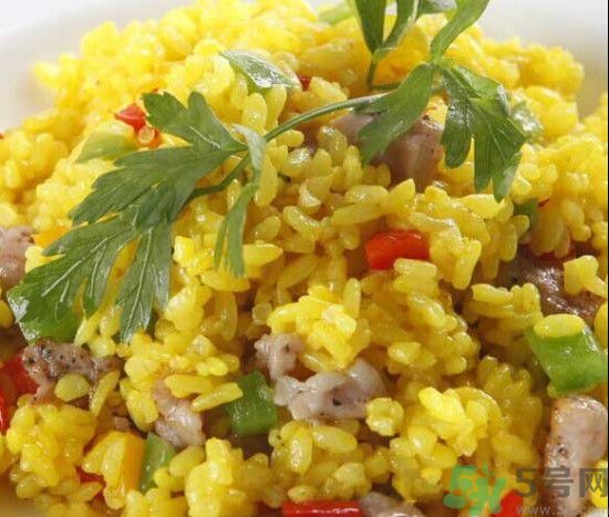 寶寶吃西紅柿炒米飯好嗎?寶寶能吃番茄蛋炒飯嗎？