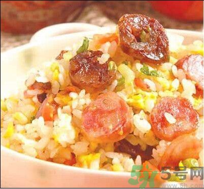 寶寶吃西紅柿炒米飯好嗎?寶寶能吃番茄蛋炒飯嗎？